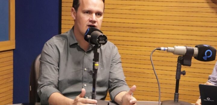 “ACM Neto precisa explicar porque sua chapa recebeu milhões do Master de Vorcaro”, afirma Júlio Pinheiro