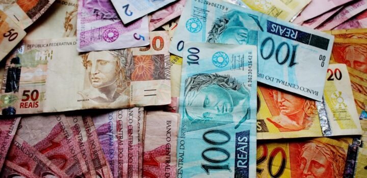 Com pior julho da história, reincidência na inadimplência atinge 86,54% dos consumidores, aponta CNDL e SPC Brasil