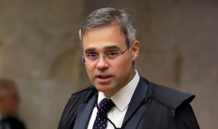 Você está visualizando atualmente Mendonça confirma depoimento de Vorcaro em seu gabinete