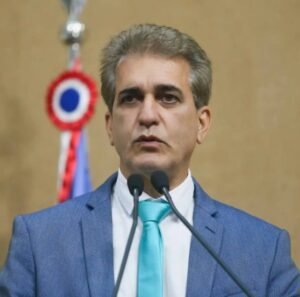 Leia mais sobre o artigo ACM Neto se faz de vítima, mas precisa abrir o sigilo e dar explicações sobre a Overclean”, afirma deputado