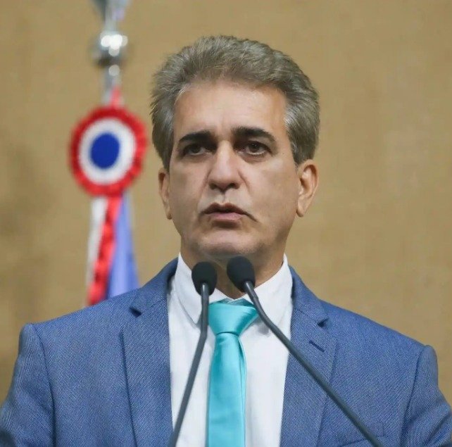 ACM Neto se faz de vítima, mas precisa abrir o sigilo e dar explicações sobre a Overclean”, afirma deputado