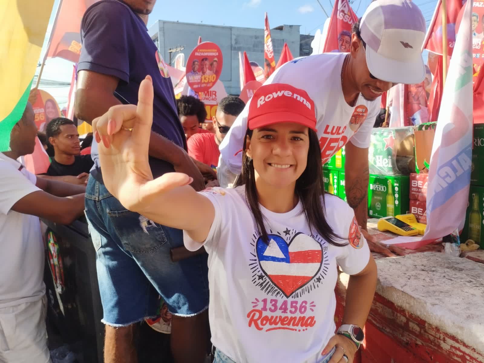 Rowenna Brito associa ACM Neto a grupo político de Flávio Bolsonaro