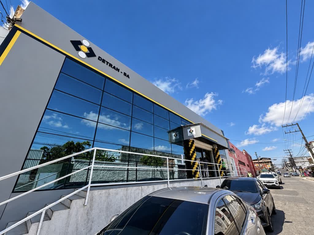 Estado da Bahia leva ações de infraestrutura, atendimento público e proteção às mulheres a três municípios
