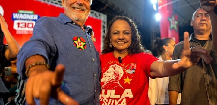 Aladilce alerta na Plenária das Mulheres para “risco de um novo golpe”