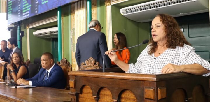 Aladilce defendeu o respeito às mulheres na campanha política