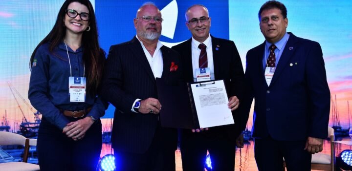 CODEBA e SENAI CIMATEC firmam parceria durante o II Fórum Náutico Internacional