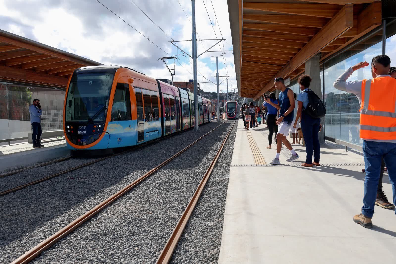 VLT de Salvador e Região Metropolitana inicia operação na Parada Itacaranha