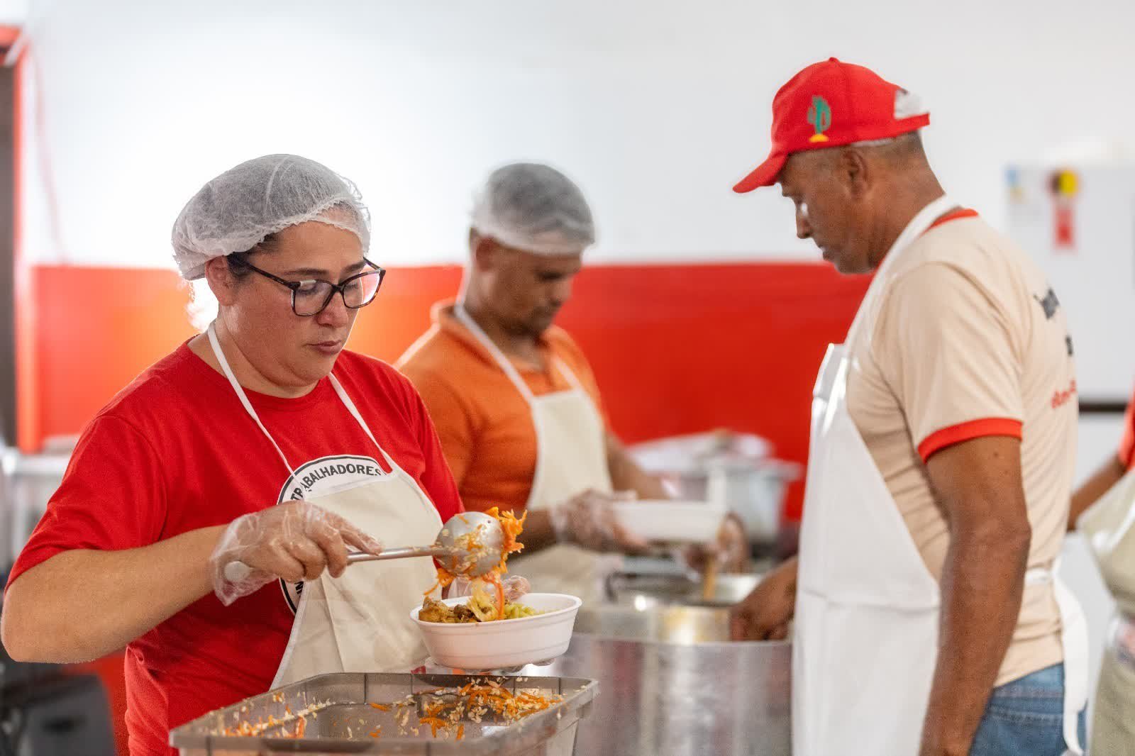 Municípios baianos recebem equipamentos e estruturas para alimentação, produção rural e ensino
