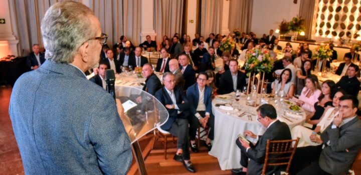 Disputa acirrada marca cenário eleitoral de 2026, aponta Antonio Lavareda