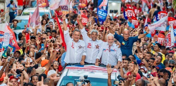 Jerônimo comanda carreata em reduto da oposição e crava vitória no primeiro turno: “Na Bahia e no Brasil”