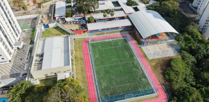 Escolas estaduais recebem novos espaços para aprendizagem, esporte e cultura em Salvador