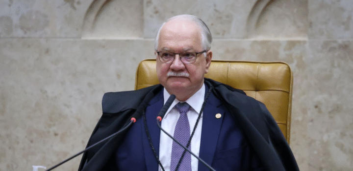 Fachin suspende decisões de Mendonça e Dino sobre diretor da PF