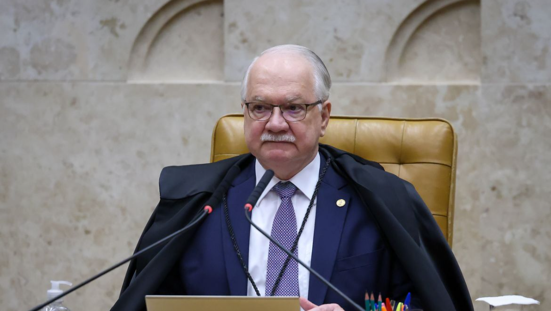 Fachin suspende decisões de Mendonça e Dino sobre diretor da PF