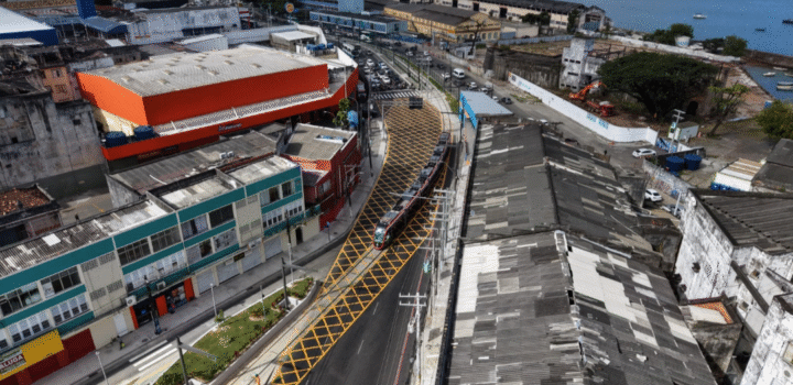VLT inicia operação entre as Estações São Joaquim e Calçada