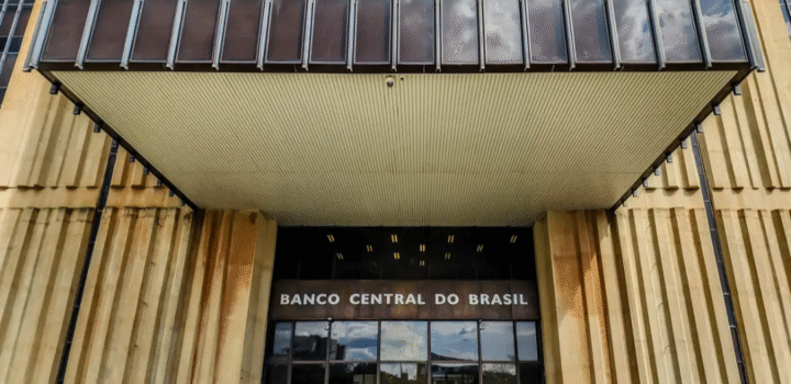 BC reduz juros básicos para 13,75% ao ano