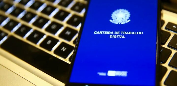 Taxa de desemprego cai para 5,3%, a menor para o trimestre até agosto