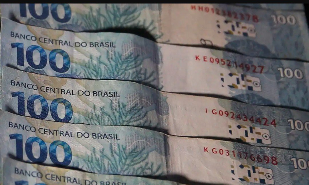 Contas públicas têm déficit de R$ 10 bilhões em agosto