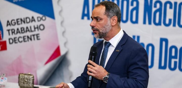 Augusto Vasconcelos celebra 310 mil novos empregos gerados na gestão Jerônimo