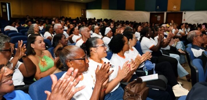 Estado da Bahia certifica 500 trabalhadores em cursos de qualificação profissional