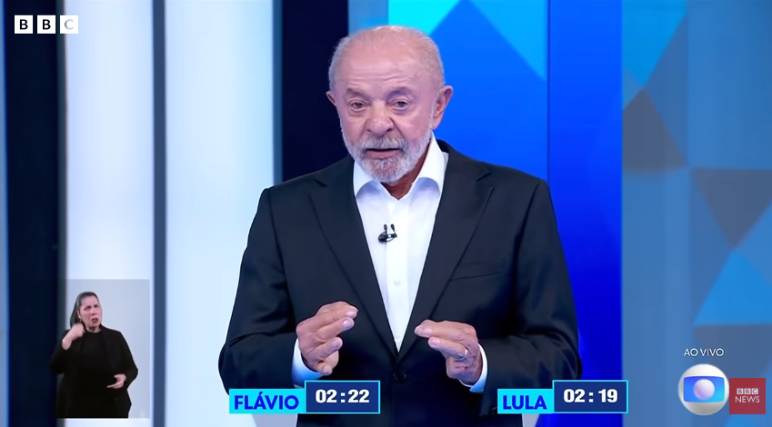 Você está visualizando atualmente Caso Ana Clara, troca de ataques e frases virais marcam último debate entre Lula e Flávio Bolsonaro na Globo