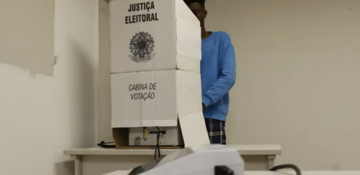 Brasileiros no exterior votam no segundo turno em 134 países