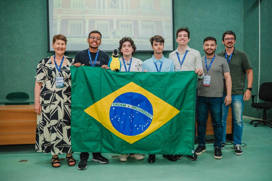 Medalhistas brasileiros na Olimpíada Ibero-Americana de Química projetam futuro na ciência e na inovação