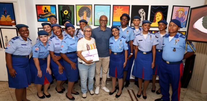 Em Salvador, estudantes do CPM Lobato transformam sentimentos e experiências em obras de arte