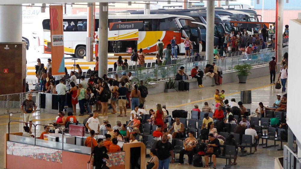Você está visualizando atualmente Saiba como utilizar o transporte gratuito garantido pelo Governo da Bahia no 2º turno