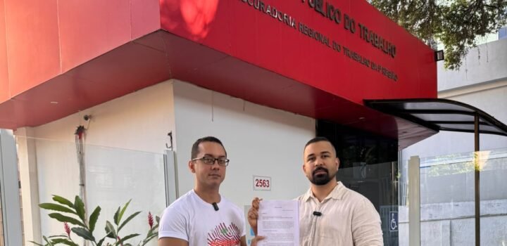 Advogado denuncia suspeita de coação de funcionários para ato de Flávio Bolsonaro em Salvador