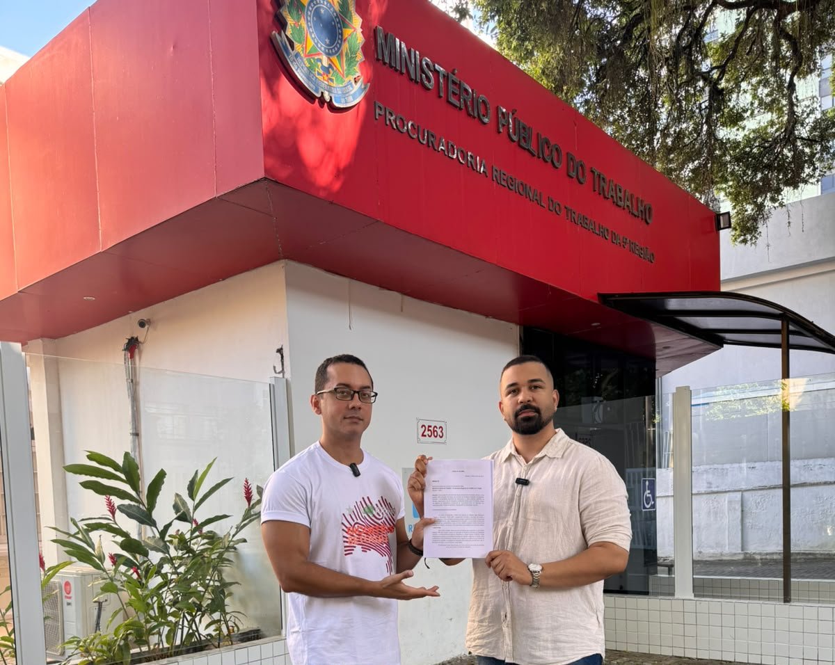 Advogado denuncia suspeita de coação de funcionários para ato de Flávio Bolsonaro em Salvador