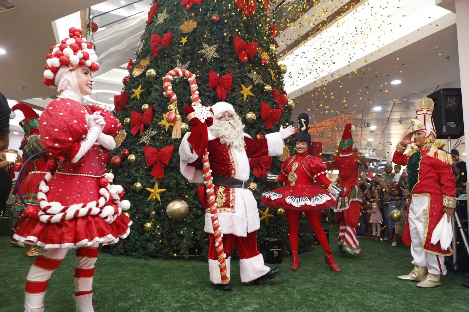 Shopping Itaigara celebra os “Laços de Natal” com chegada do Papai Noel nesta quinta-feira (29)