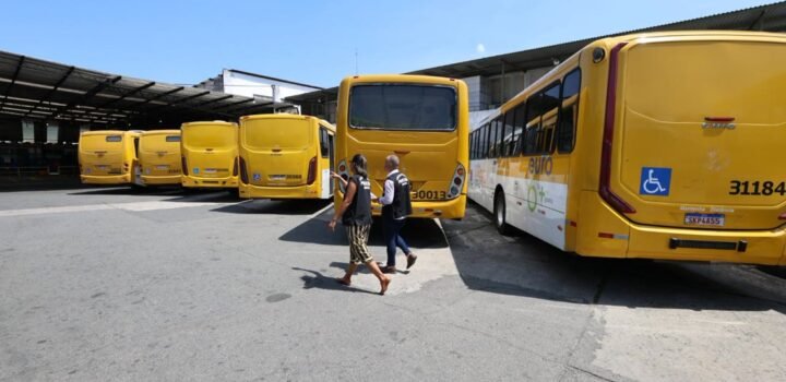 PGE e Procon da Bahia levam à Justiça e à polícia denúncias sobre 944 ônibus parados em Salvador no segundo turno da eleição