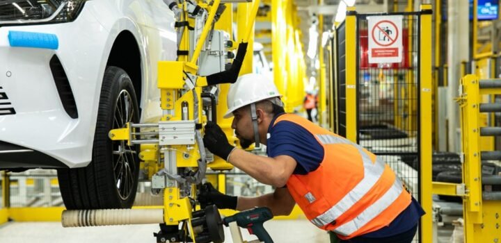 BYD se destaca entre as maiores geradoras de postos de trabalho do país em 2026