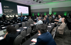 Leia mais sobre o artigo Evento da AMC debate financiamento e industrialização dos minerais críticos no Brasil