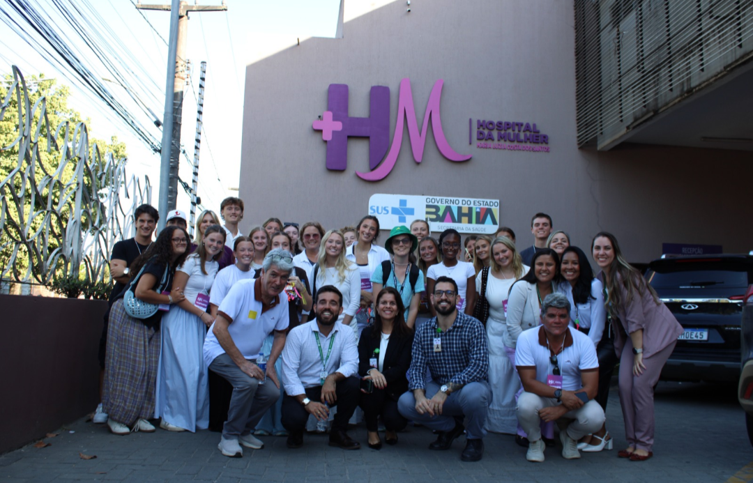 Hospital da Mulher recebe estudantes de universidades americanas em visita acadêmica a Salvador