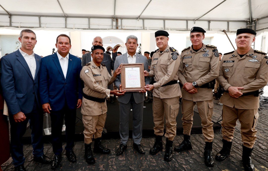 Segurança fortalecida: governador entrega 48 novas viaturas à Polícia Militar e amplia proteção às mulheres