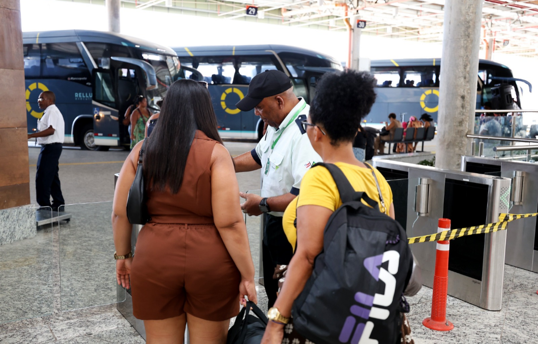 Operação Vai e Vota garante direito ao transporte e registra mais de 46 mil passagens emitidas na Bahia
