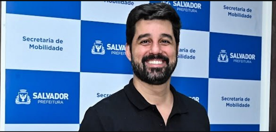Justiça Eleitoral determina prisão de Pablo Souza, chefe da Semob, por retenção de ônibus em Salvador