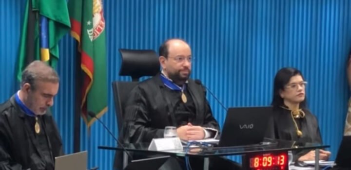 ELEIÇÕES 2026: Presidente do TRE-BA determina prisão de secretário da Semob por descumprimento de frota no 2º turno